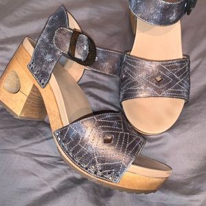 Dansko Sandal—size 41–EUC